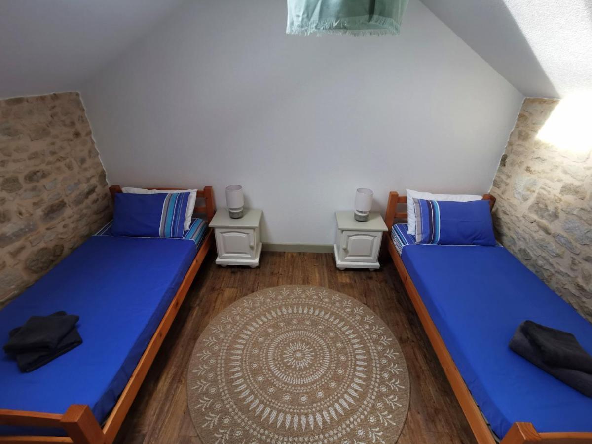 3 Self-Contained Gites With Pool And Games Room Saint-Georges-de-Noisne Ngoại thất bức ảnh